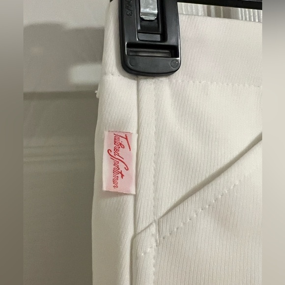 Tailored Sportsman Girls Royal Hunter Breeches - White, NWT, Size 14R - Picture 2 of 6